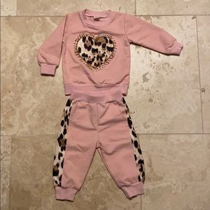 Cheetah heart outfit